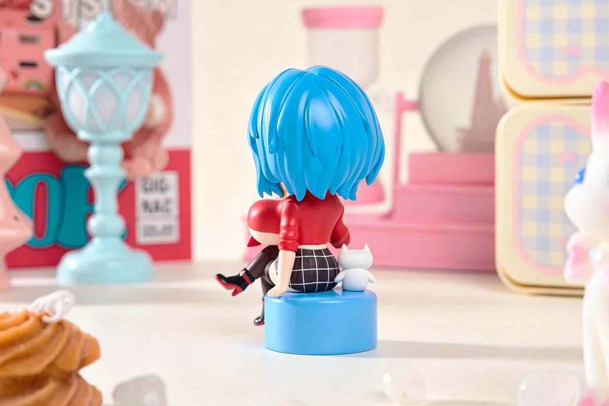 Nyakumi Akeno X MRLLING Chibi Figure WIth Catbro
