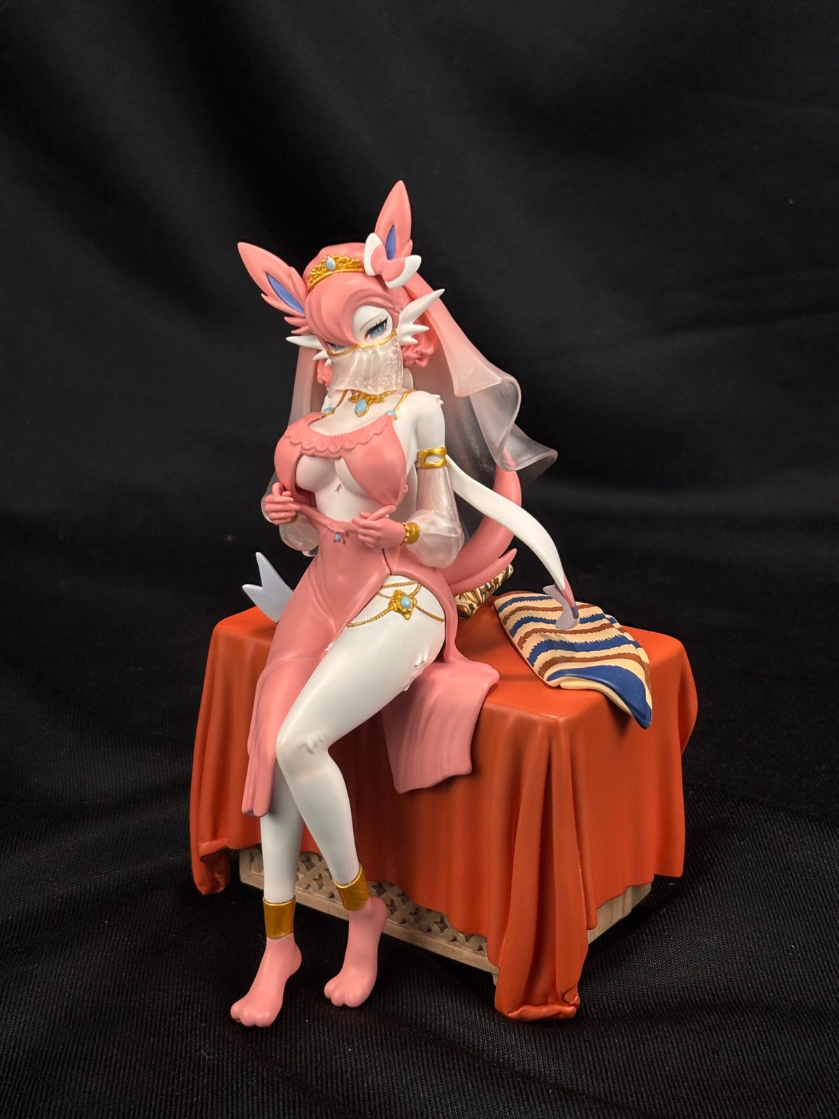 1/8 Oriental Fantasy Dancer Sylveon figure Anthro ver